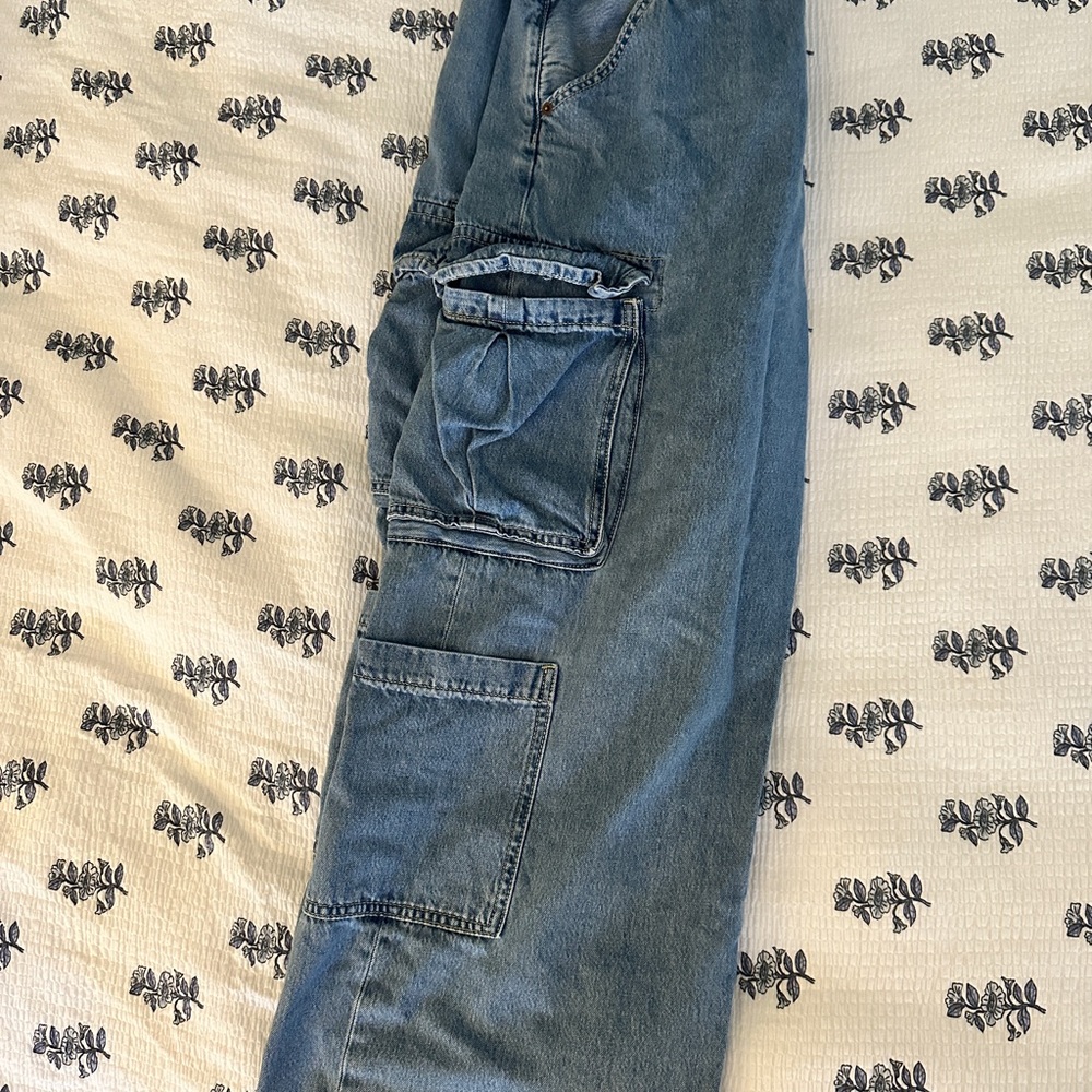 Women’s Blue Cargo Jeans - Picture 3 of 5